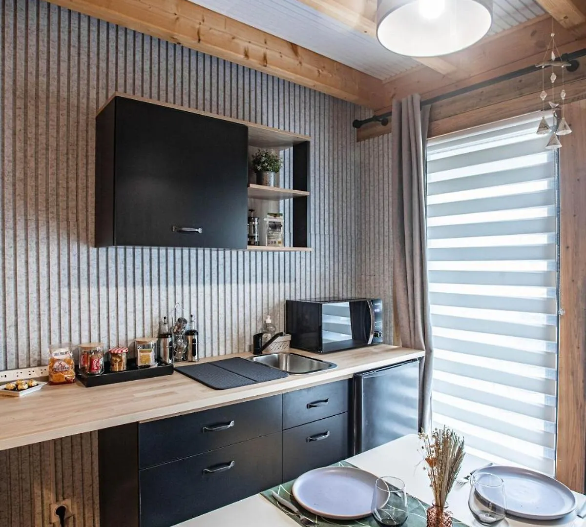 Apartamento Ambiance Bois & Charme Proche Lyon Saint-Genis-les-Ollières